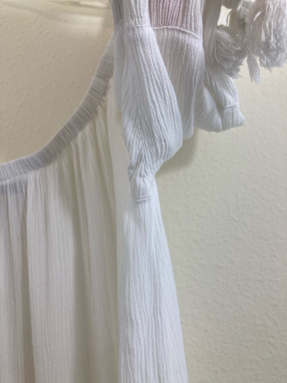 Blue Rain White Peasant Top with Floral Embroidery and Tassel Trim Size S - Picture 5 of 9